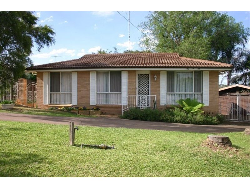 Wallacia NSW 2745