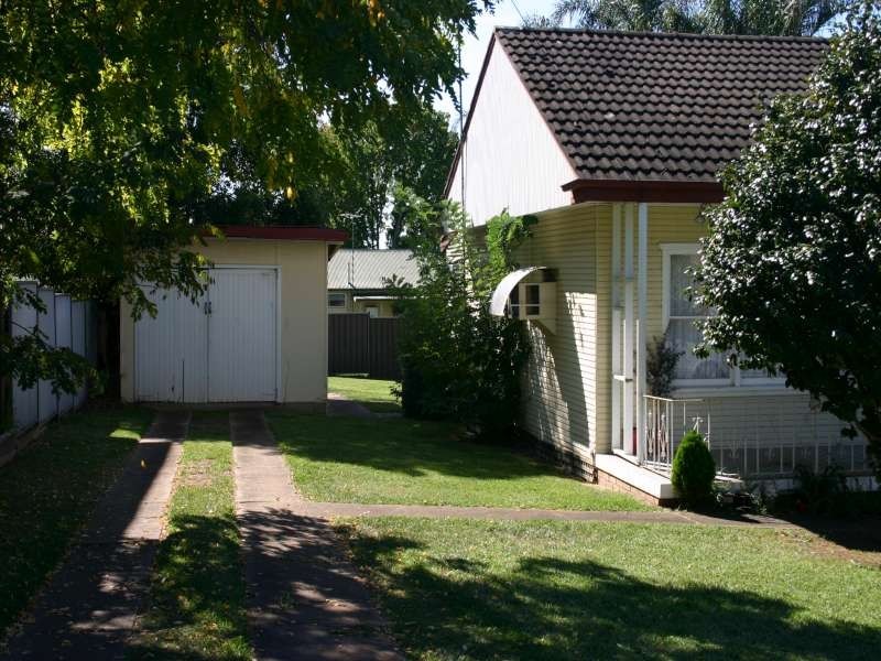 11 Roma Avenue, Wallacia NSW 2745