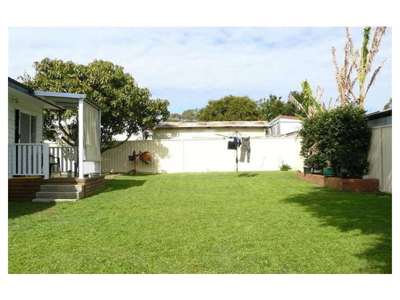 7 First St, Warragamba NSW 2752