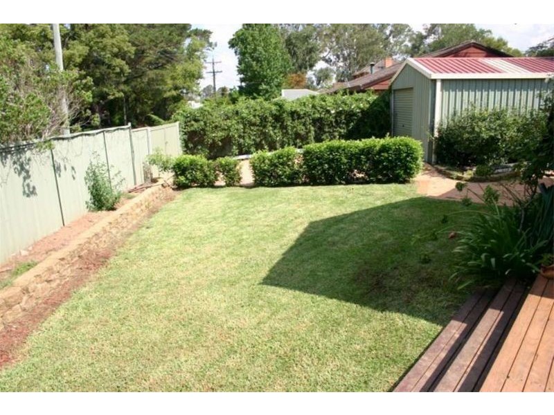 2 Byron Ave, Wallacia NSW 2745