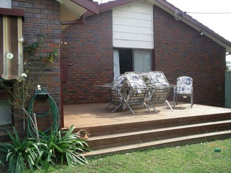 2 Byron Ave, Wallacia NSW 2745