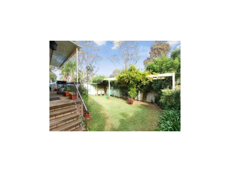 271 Bennet Road, St Clair NSW 2759