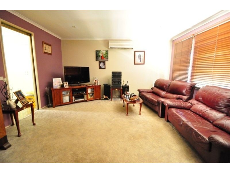 3 Glenmore place, South Penrith NSW 2750