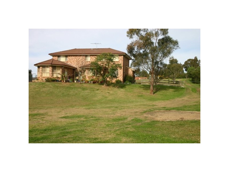 Wallacia NSW 2745