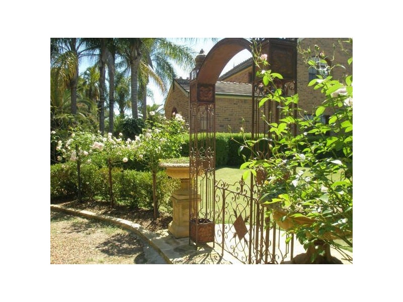 Wallacia NSW 2745