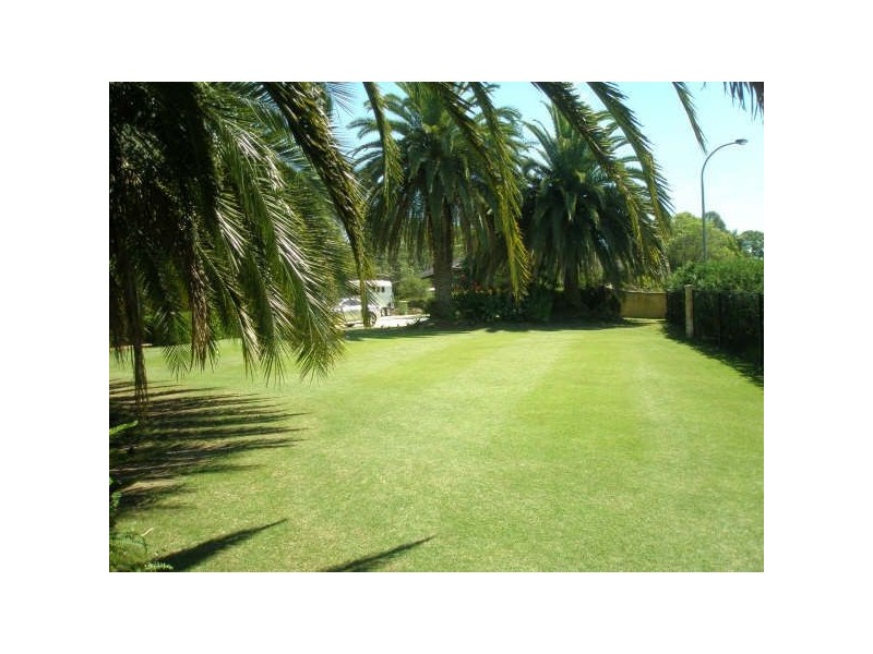 Wallacia NSW 2745