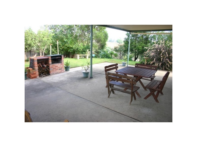 12  Eaton Road, Luddenham NSW 2745