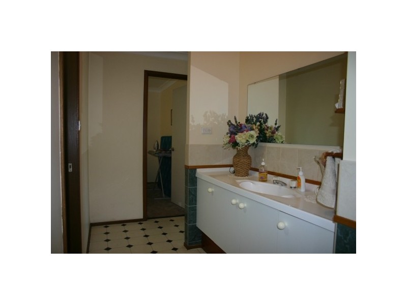 12  Eaton Road, Luddenham NSW 2745