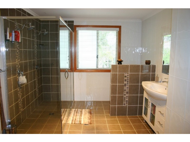 2  Glenmore Place, South Penrith NSW 2750