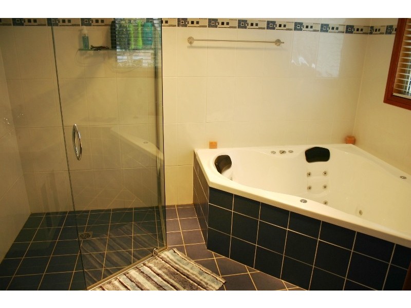 2  Glenmore Place, South Penrith NSW 2750