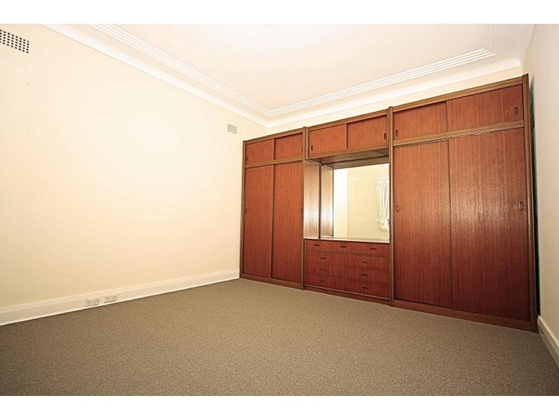 8 New Zealand Street, Parramatta NSW 2150