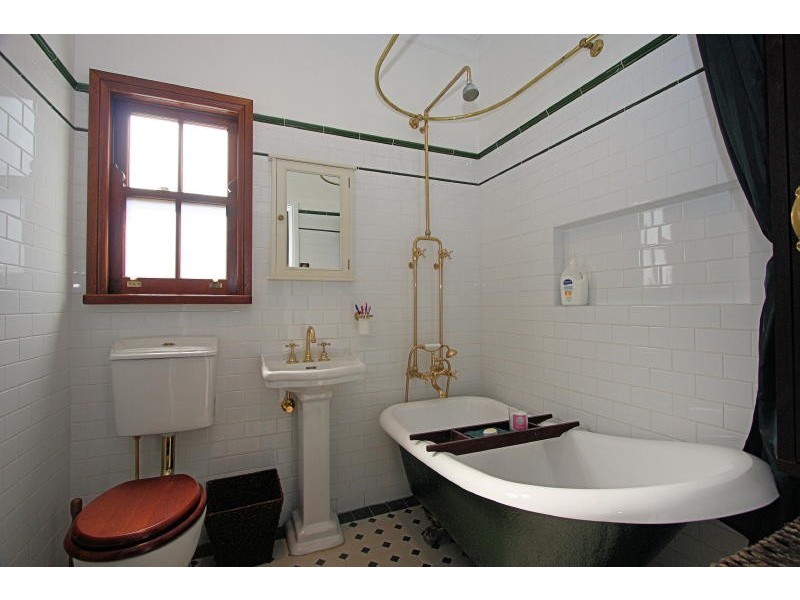 27 Beamish Road, Northmead NSW 2152