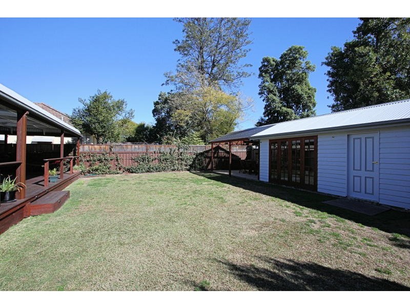 27 Beamish Road, Northmead NSW 2152