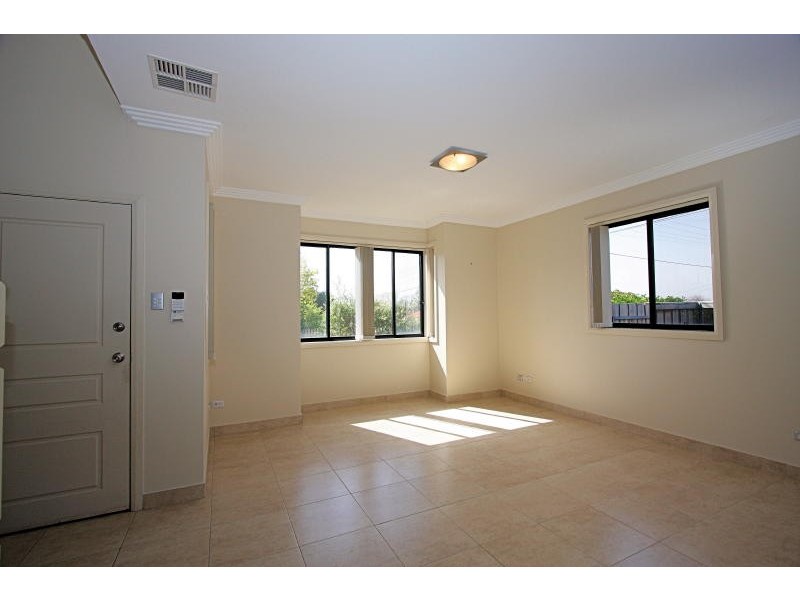 20 Hemsworth Street, Northmead NSW 2152