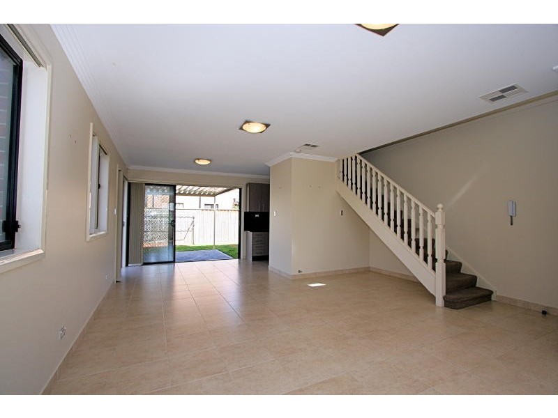 20 Hemsworth Street, Northmead NSW 2152