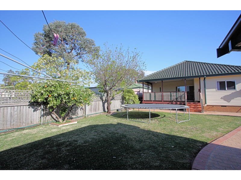 5 Earl Street, Merrylands NSW 2160