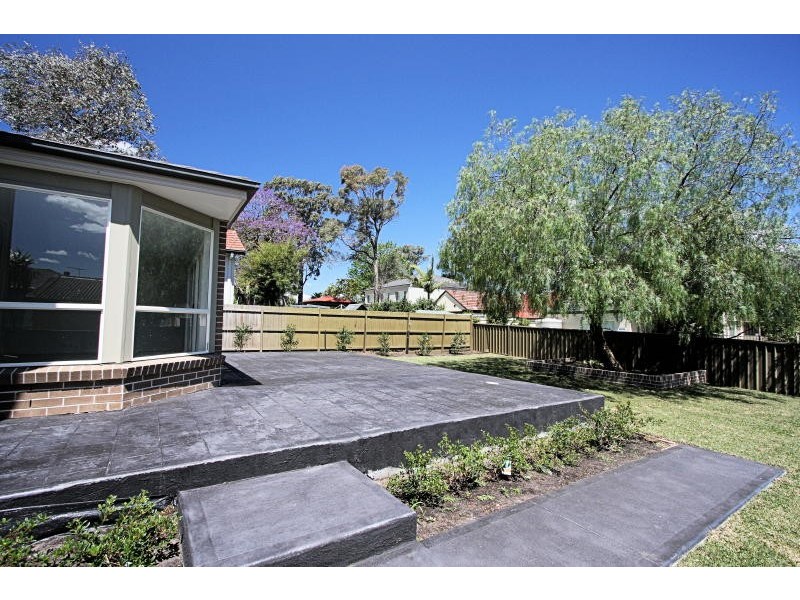 16 Phillip Street, Oatlands NSW 2117