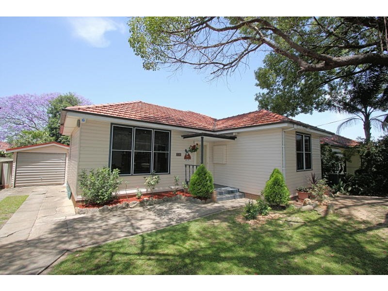 38 Balmoral Street, Northmead NSW 2152