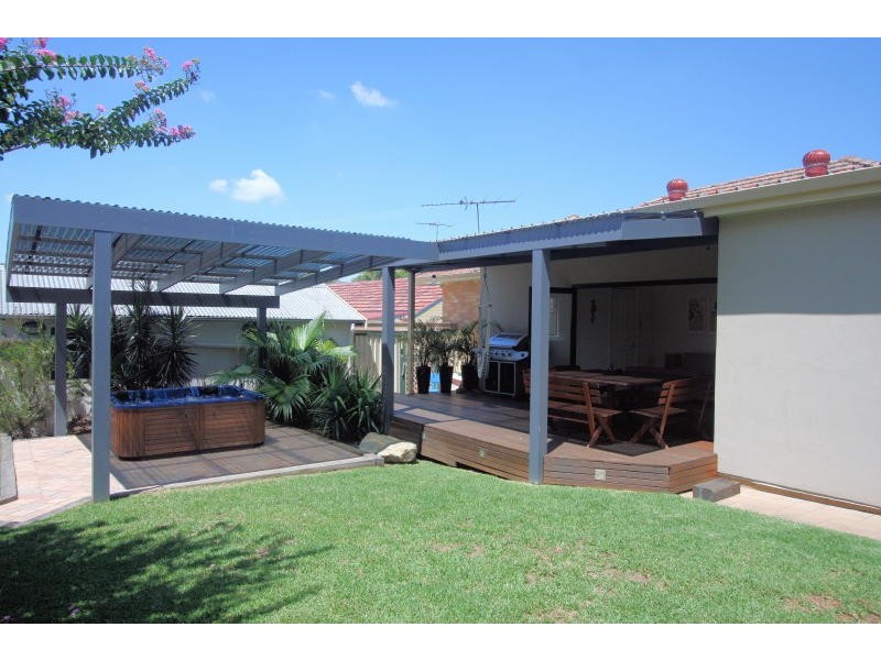 9 Brelogail Street, Northmead NSW 2152