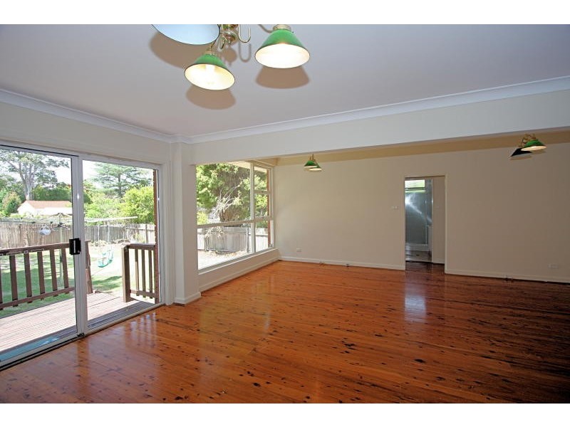 16 Gowan Brae Avenue, Oatlands NSW 2117