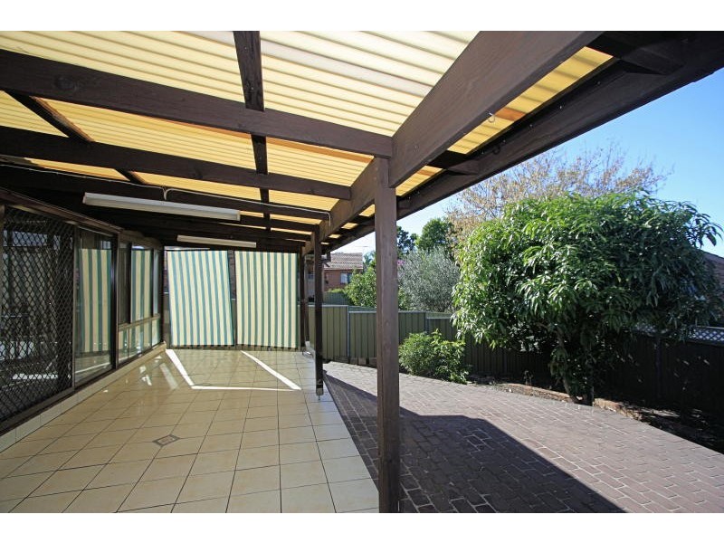 10 Blackwood Place, Oatlands NSW 2117