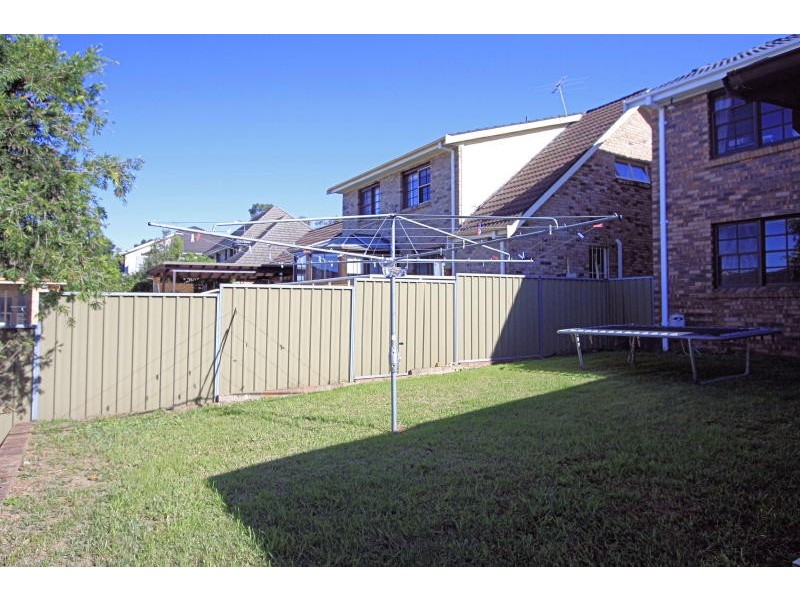 10 Blackwood Place, Oatlands NSW 2117