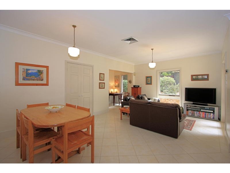 1 Acacia Court, Oatlands NSW 2117