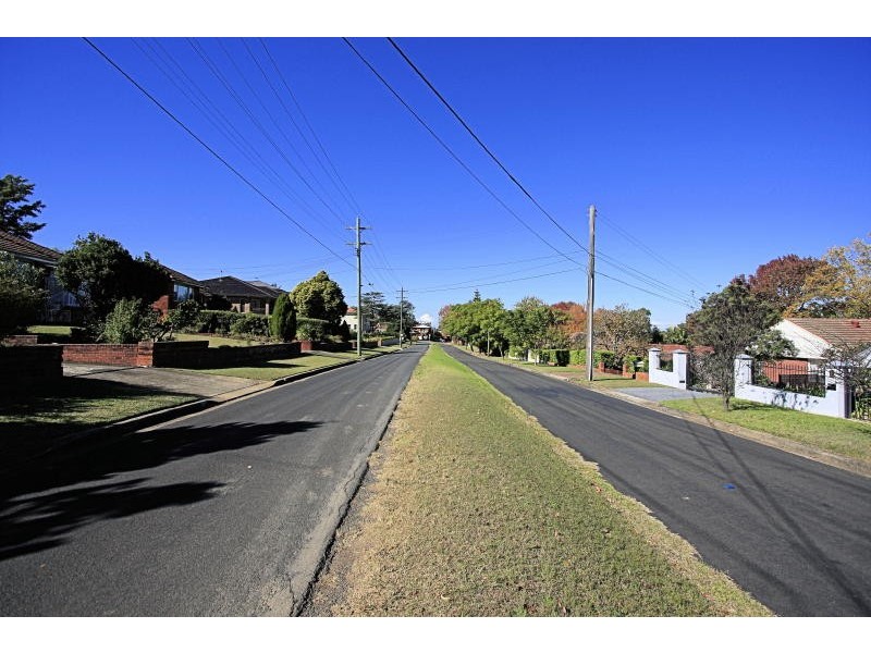 14 Lind Avenue, Oatlands NSW 2117