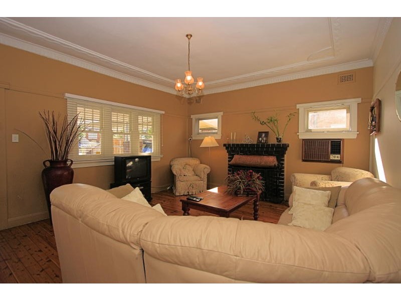 28 Frances Street, Northmead NSW 2152