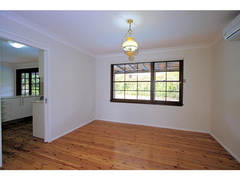 9 Grasmere Ave, Northmead NSW 2152