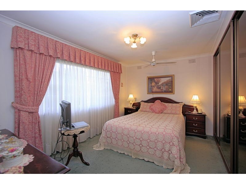 13 Kerrie Road, Oatlands NSW 2117