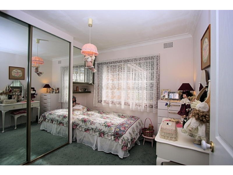 13 Kerrie Road, Oatlands NSW 2117