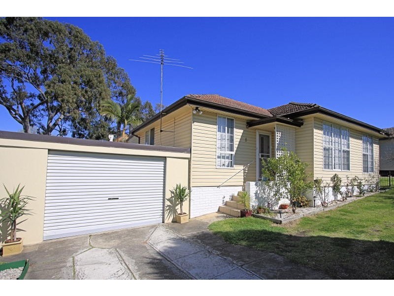 8 Brelogail Street, Northmead NSW 2152