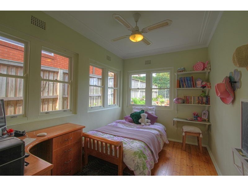 1 Gloucester Ave, North Parramatta NSW 2151