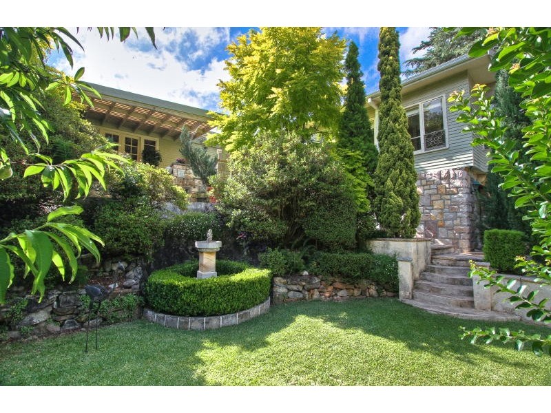 12 Whitehaven Road, Northmead NSW 2152