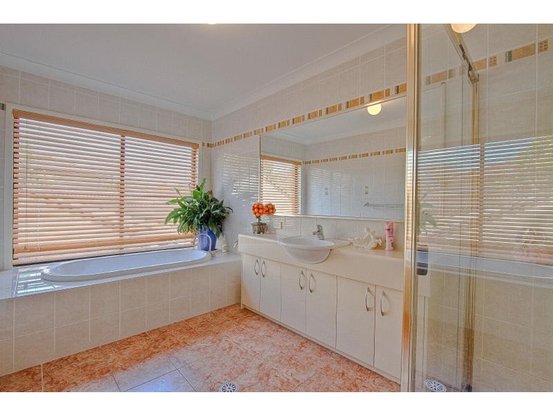 24 Kerrie Road, Oatlands NSW 2117