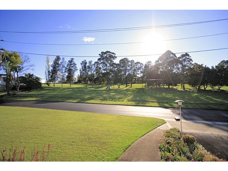 18 Niblick Crescent, Oatlands NSW 2117