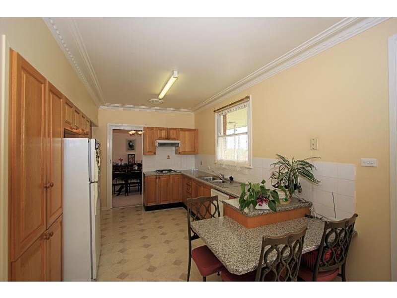 18 Niblick Crescent, Oatlands NSW 2117