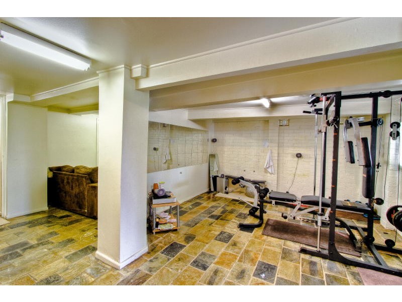 2 Meckiff Avenue, North Rocks NSW 2151