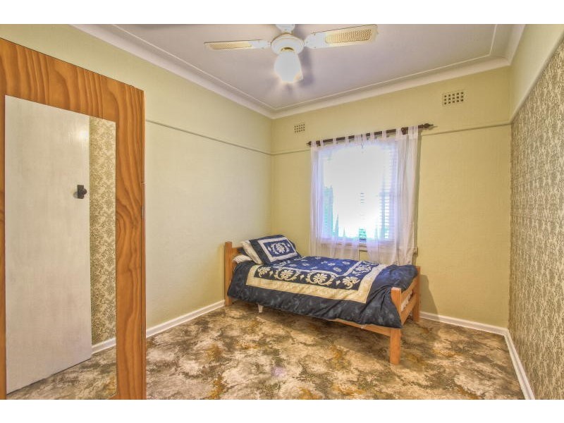 8 Charles Street, Oatlands NSW 2117