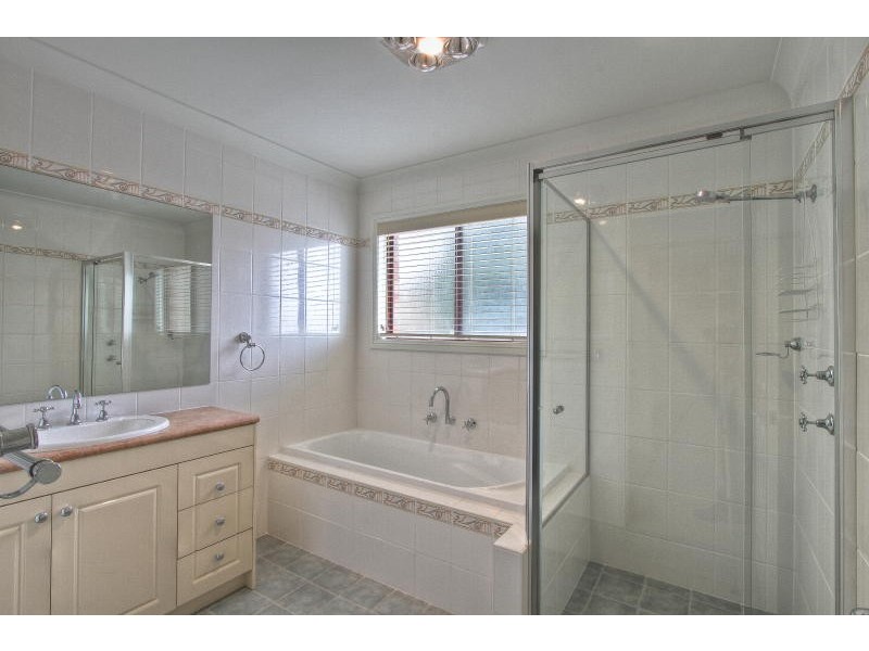 20 Lachlan Drive, Winston Hills NSW 2153