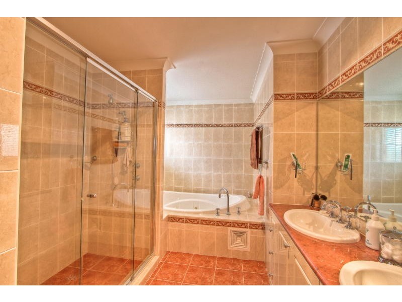 20 Lachlan Drive, Winston Hills NSW 2153