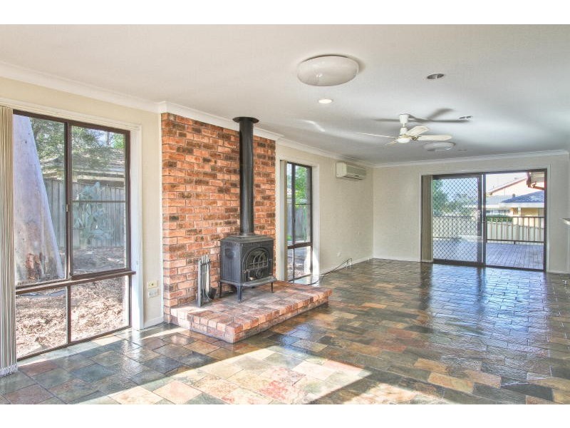 16 Woodbury Street, North Rocks NSW 2151