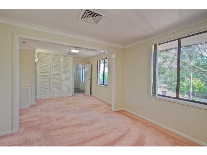 16 Woodbury Street, North Rocks NSW 2151