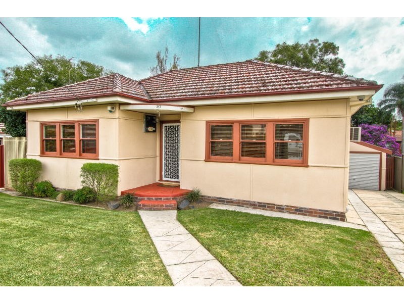 37 Hammers Road, Northmead NSW 2152