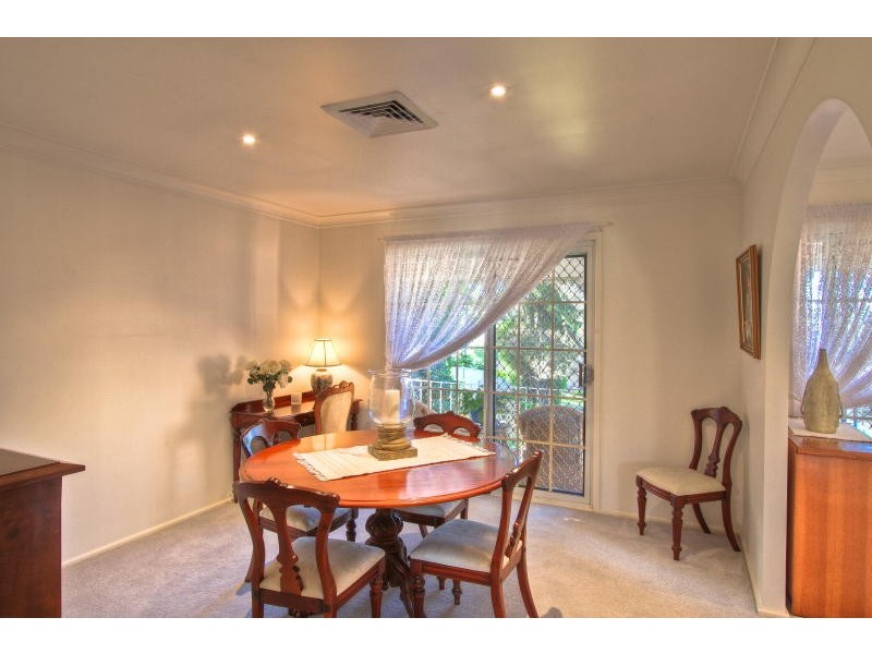 15 Burton Ave, Northmead NSW 2152