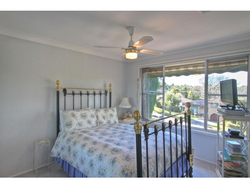 15 Burton Ave, Northmead NSW 2152