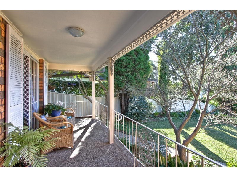 15 Burton Ave, Northmead NSW 2152