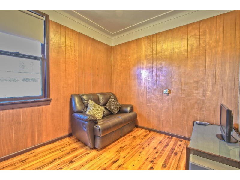 6 Greens Ave, Oatlands NSW 2117