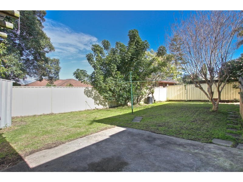 6 Greens Ave, Oatlands NSW 2117